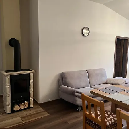 Apartman 27 - Ubytovani V Krkonosich Se Saunou Apartmán Trutnov